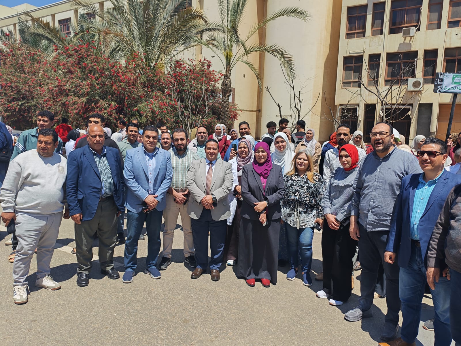 تجربة محاكاة لمكافحة الحريق والإخلاء بطب أسنان طنطا